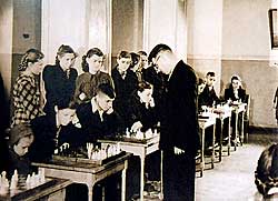 Р.С. Курченков в шахматном клубе